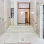 Milan Center Jacuzzi Deluxe Loft