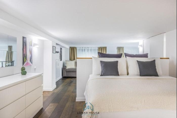 Apartment Center Jacuzzi Deluxe Loft *